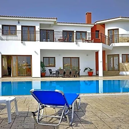 Impressive Large Huge Heated Pool Garden
